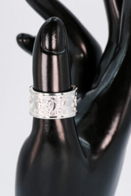 Alternative view of Ring Mondschimmer