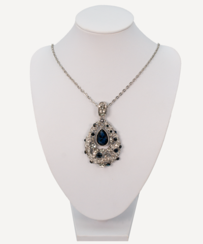 Alternative view of Saphirträne der Göttin