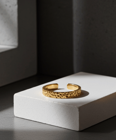 Facetten des Lichts – Ring, goldfarben